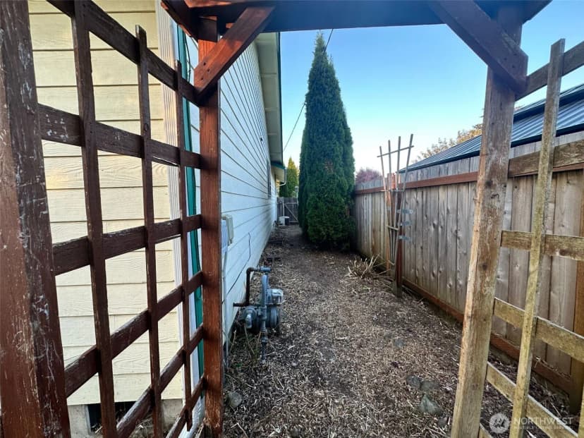 Property photo for 2111 Laurel St, Shelton photo 23