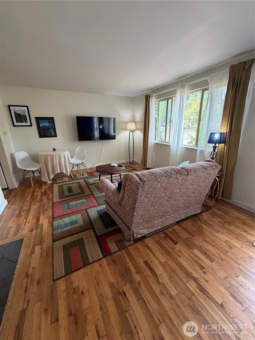 Property photo for 9626 Renton Avenue S #b, Seattle photo 7