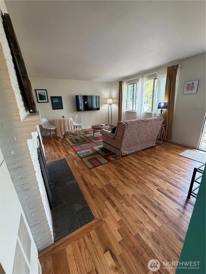 Property photo for 9626 Renton Avenue S #b, Seattle photo 6