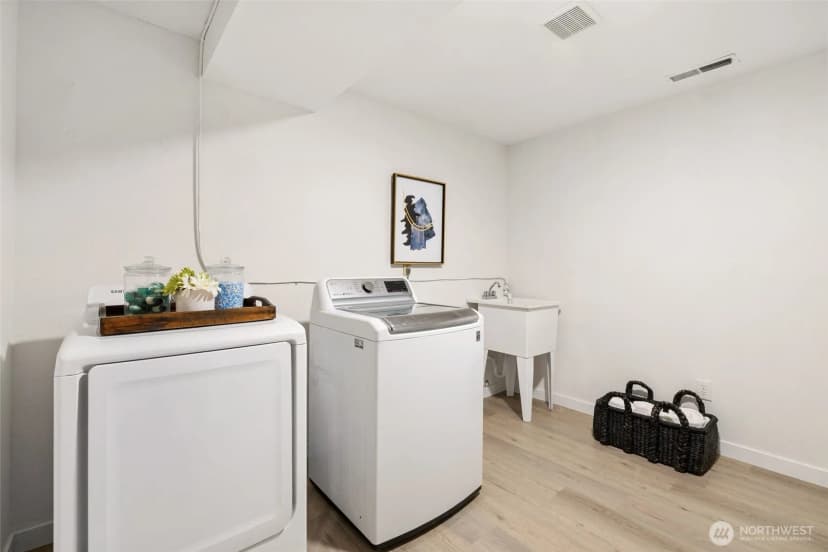 Property photo for 27633 191st Place Se, Kent photo 27