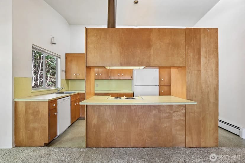 Property photo for 2352 49th Avenue Sw, Seattle photo 7