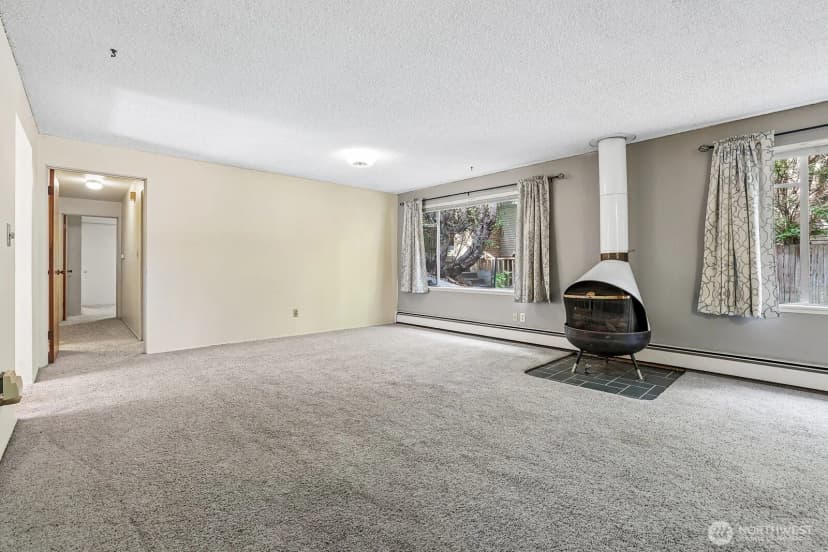 Property photo for 2352 49th Avenue Sw, Seattle photo 29