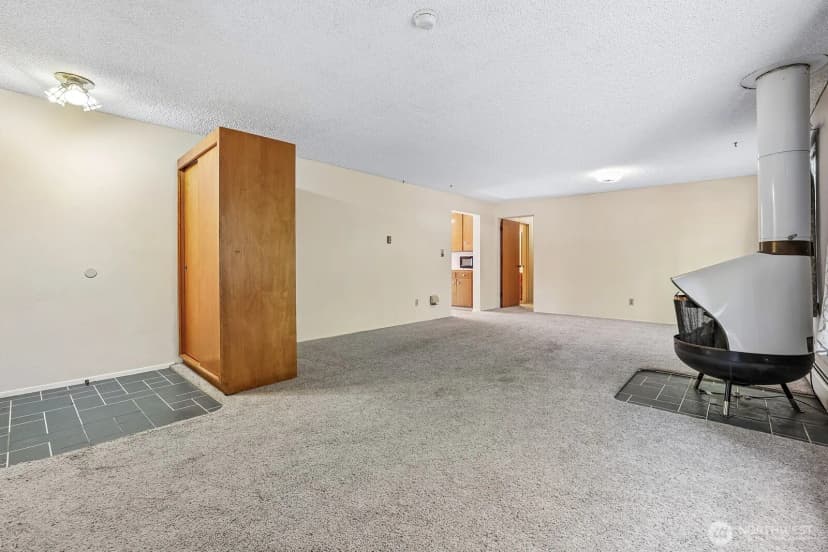 Property photo for 2352 49th Avenue Sw, Seattle photo 28