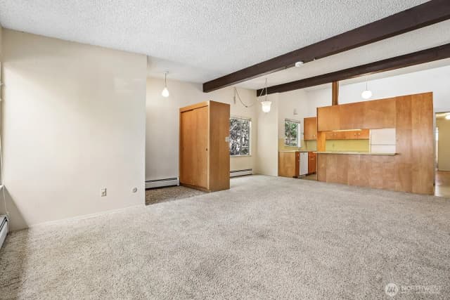 Property photo for 2352 49th Avenue Sw, Seattle photo 4