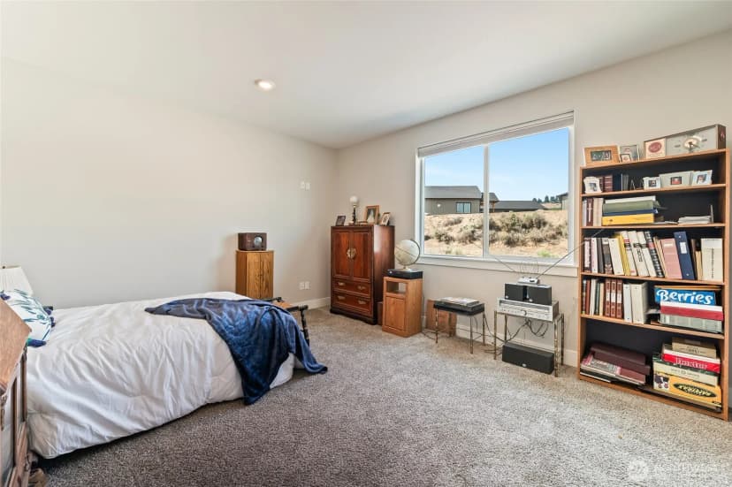 Property photo for 28 13th Street Se, East Wenatchee photo 34