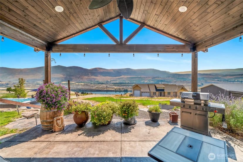Property photo for 28 13th Street Se, East Wenatchee photo 8