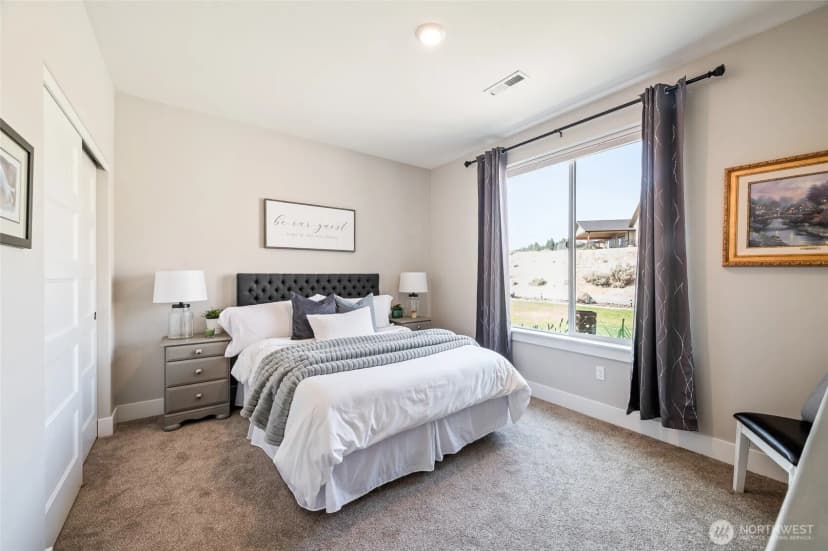 Property photo for 28 13th Street Se, East Wenatchee photo 23