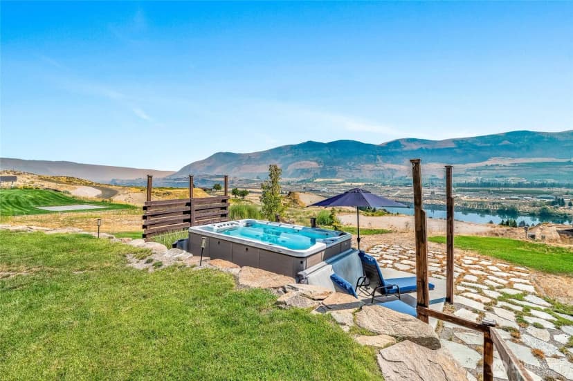 Property photo for 28 13th Street Se, East Wenatchee photo 5