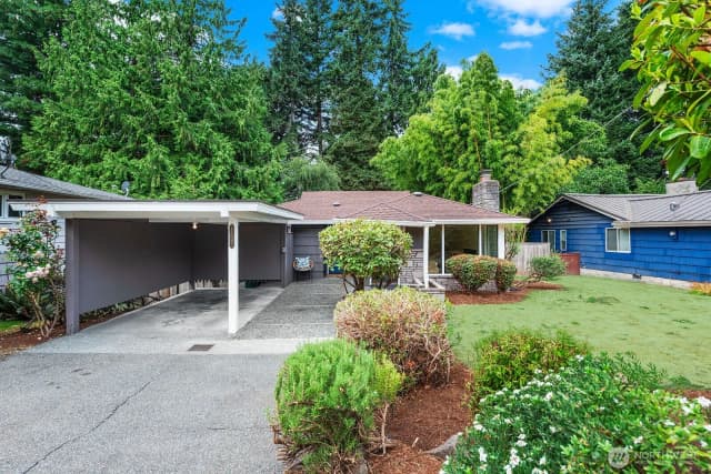 Property photo for 11045 Alton Avenue Ne, Seattle photo 2