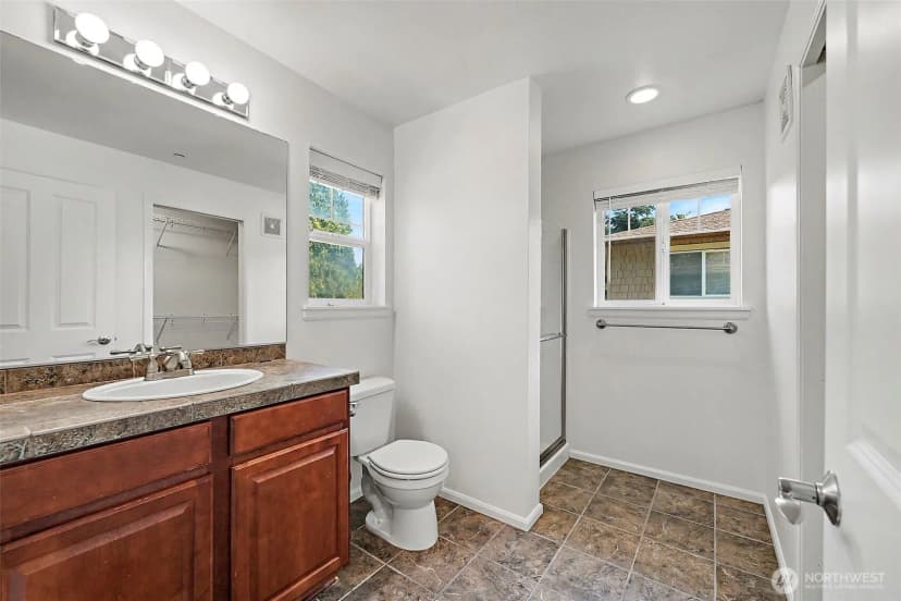 Property photo for 11312 124th Avenue Ne #302, Kirkland photo 17