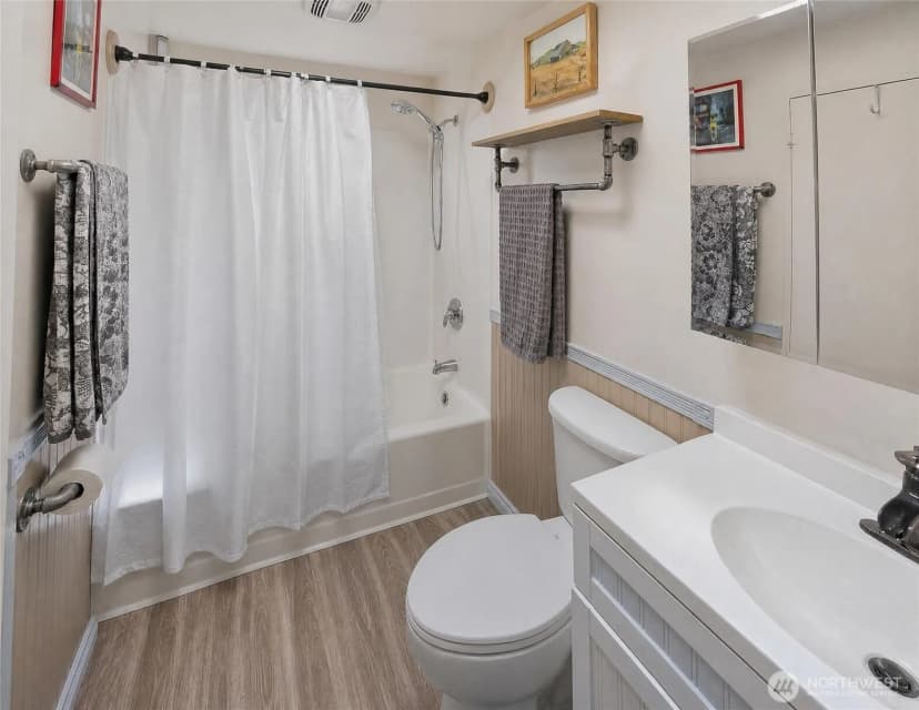 Property photo for 1311 N 155th Street, Shoreline photo 27