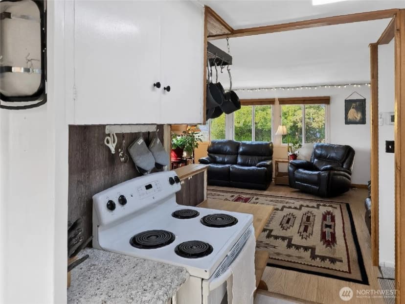 Property photo for 1311 N 155th Street, Shoreline photo 20