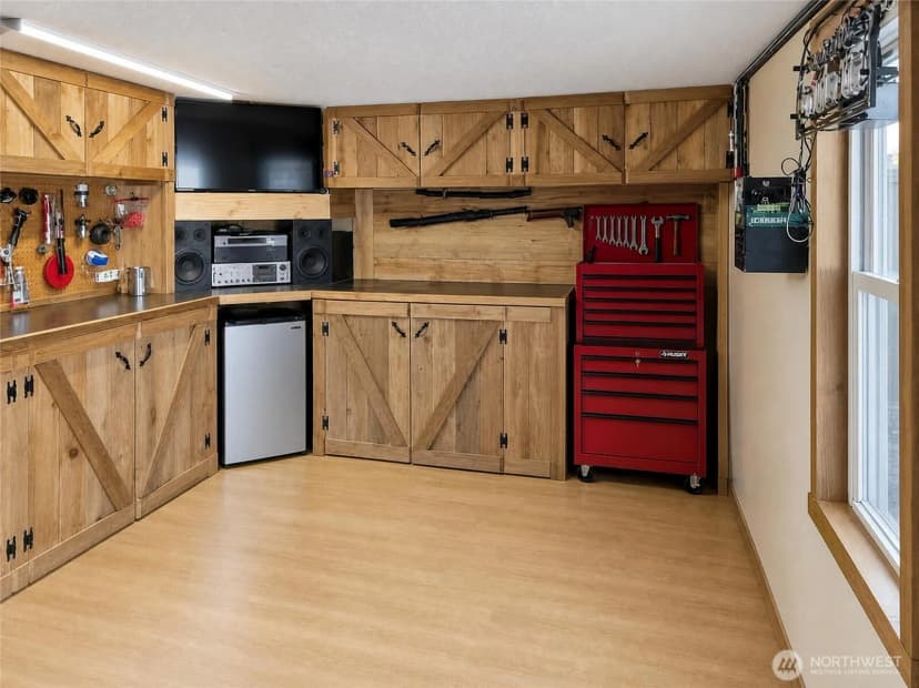 Property photo for 1311 N 155th Street, Shoreline photo 28