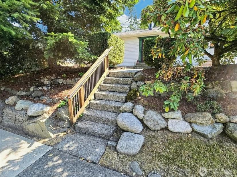 Property photo for 1311 N 155th Street, Shoreline photo 3