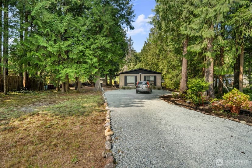 Property photo for 41971 Cedar Street, Concrete