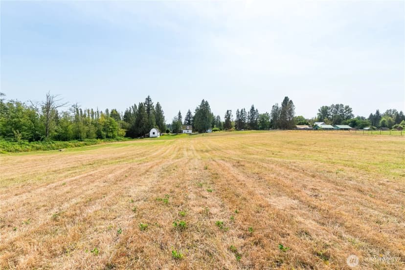 Property photo for 810 H St Road, Lynden photo 35