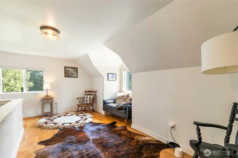 Property photo for 810 H St Road, Lynden photo 17