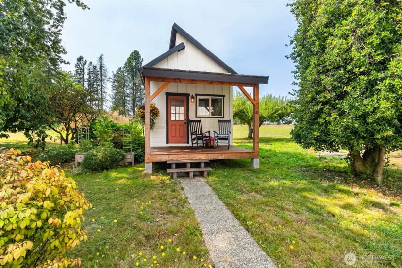 Property photo for 810 H St Road, Lynden photo 31