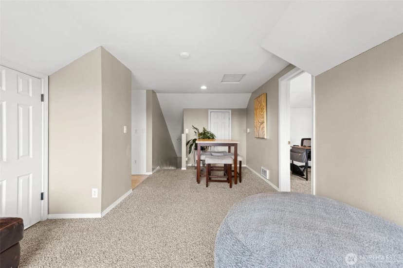 Property photo for 1106 Sumner Lane, Everett photo 30