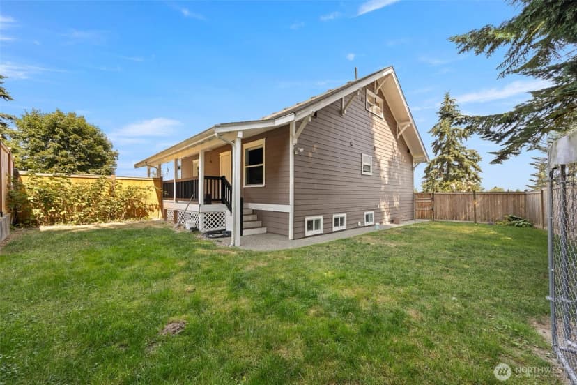 Property photo for 1106 Sumner Lane, Everett photo 32