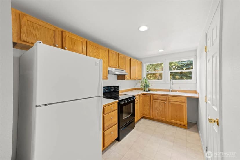 Property photo for 1106 Sumner Lane, Everett photo 24