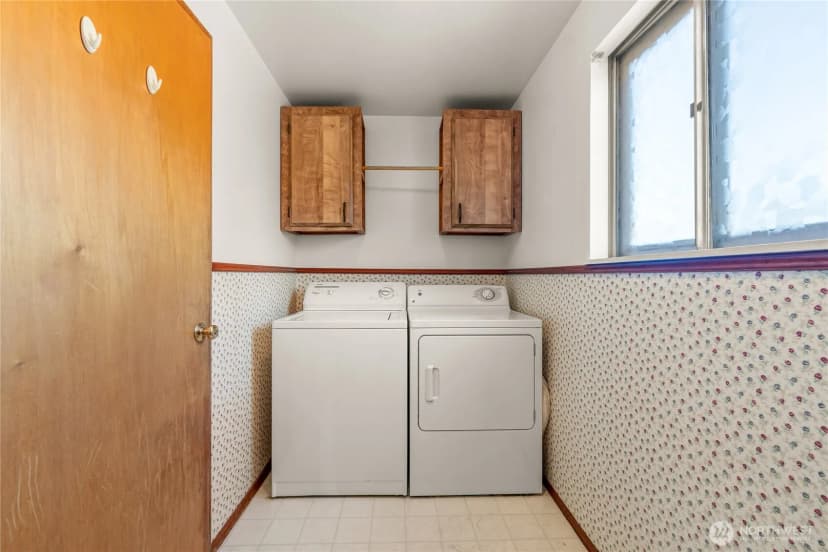 Property photo for 10837 Se 217th Street, Kent photo 16