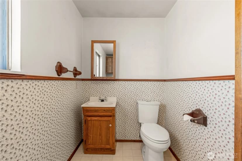 Property photo for 10837 Se 217th Street, Kent photo 17