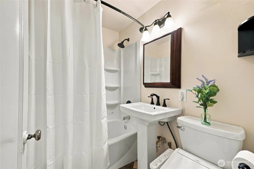 Property photo for 512 Bronson Place Ne, Renton photo 13