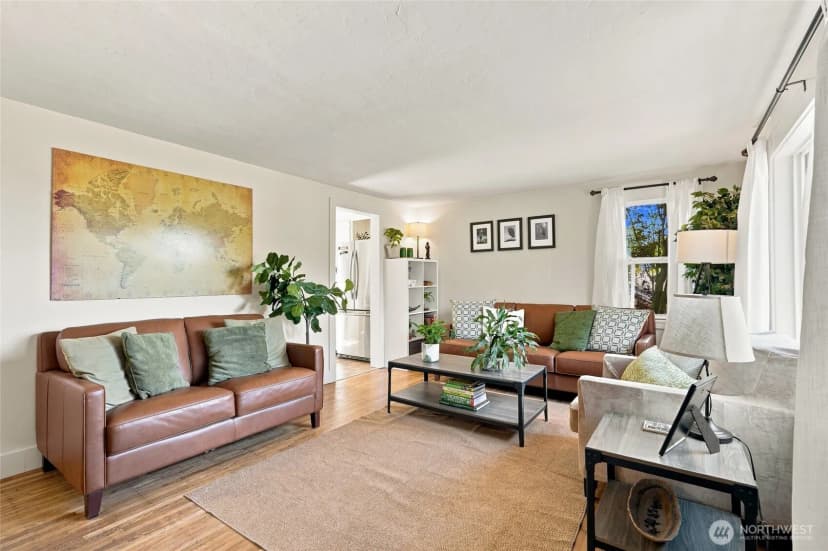 Property photo for 512 Bronson Place Ne, Renton photo 3