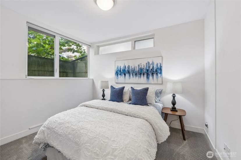 Property photo for 3920 1st Avenue Ne #c, Seattle photo 19