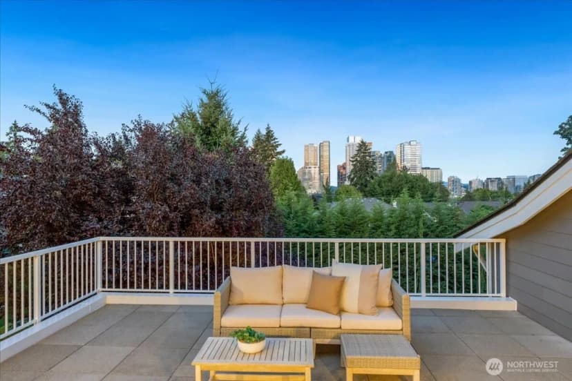 Property photo for 532 96th Avenue Ne, Bellevue photo 32
