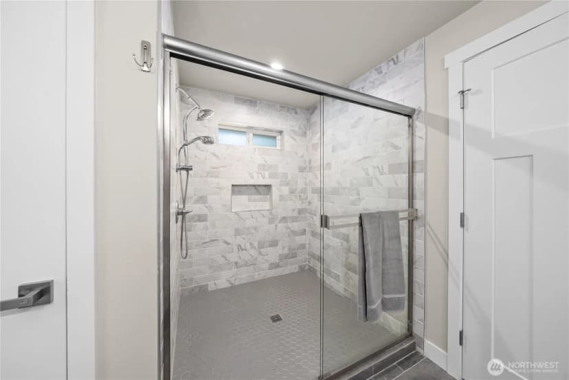 Property photo for 14310 176th Avenue Se, Renton photo 17