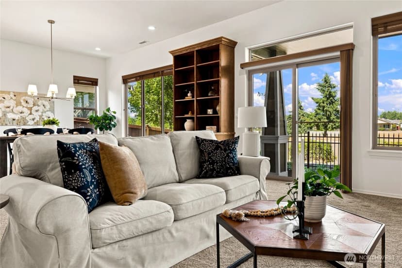 Property photo for 8633 Bainbridge Loop Ne, Lacey photo 6