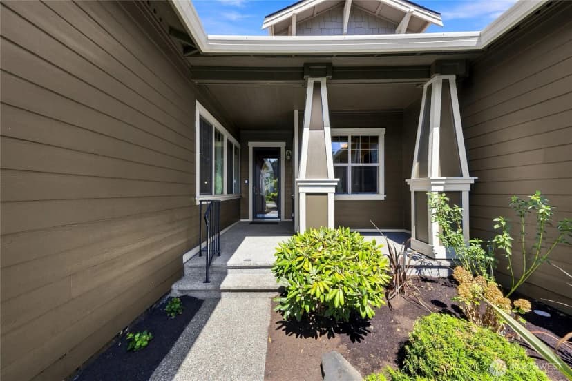 Property photo for 8633 Bainbridge Loop Ne, Lacey photo 3