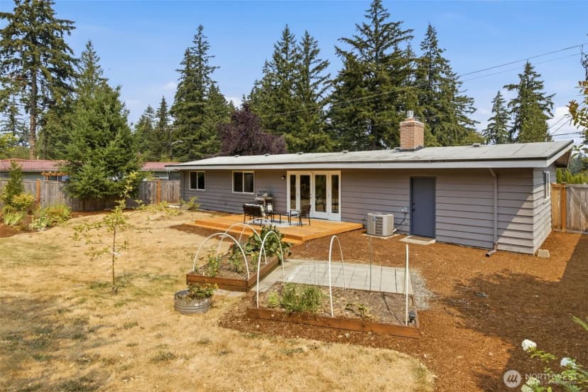 Property photo for 2411 156th Avenue Se, Bellevue photo 31