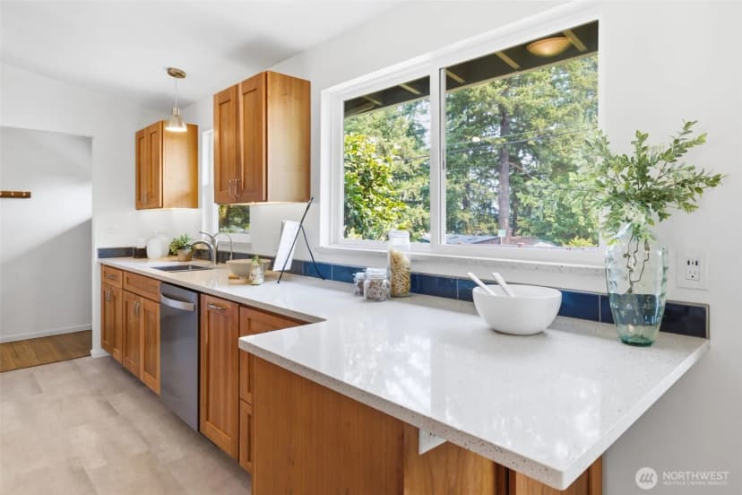 Property photo for 2411 156th Avenue Se, Bellevue photo 19