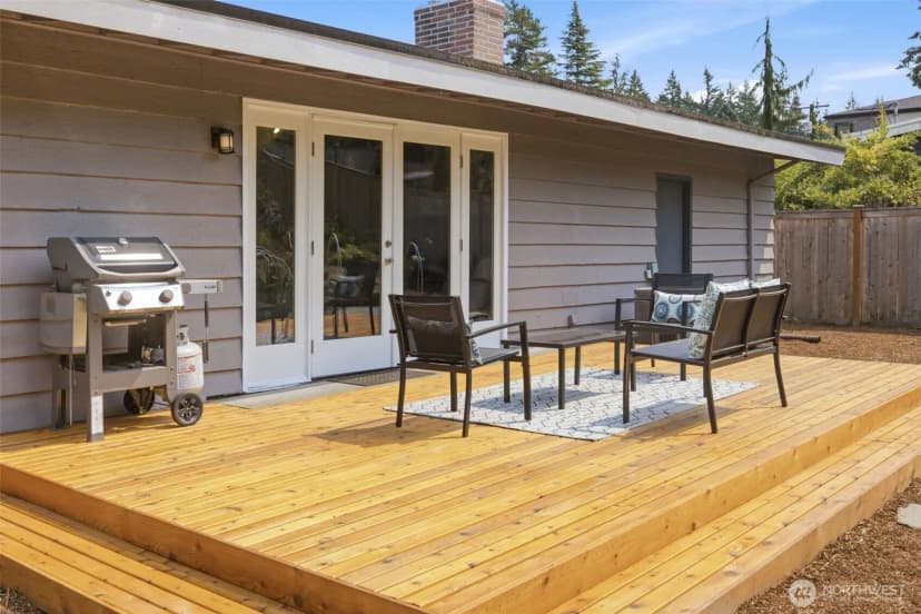 Property photo for 2411 156th Avenue Se, Bellevue photo 14