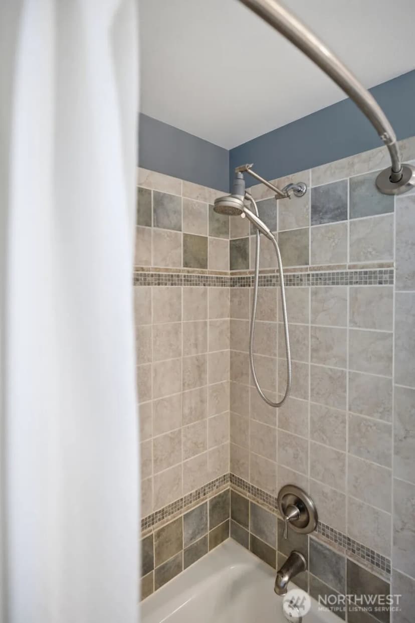 Property photo for 2411 156th Avenue Se, Bellevue photo 26