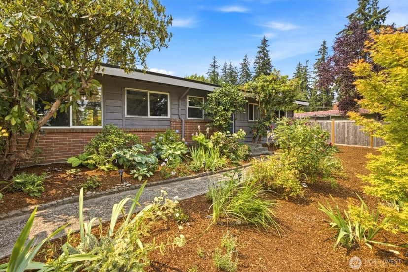 Property photo for 2411 156th Avenue Se, Bellevue photo 34