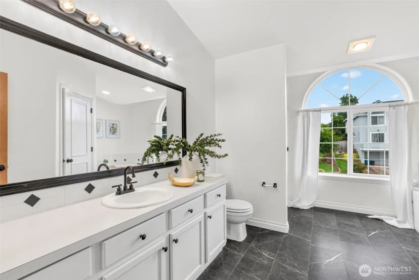 Property photo for 1247 E Pioneer Loop, La Center photo 12