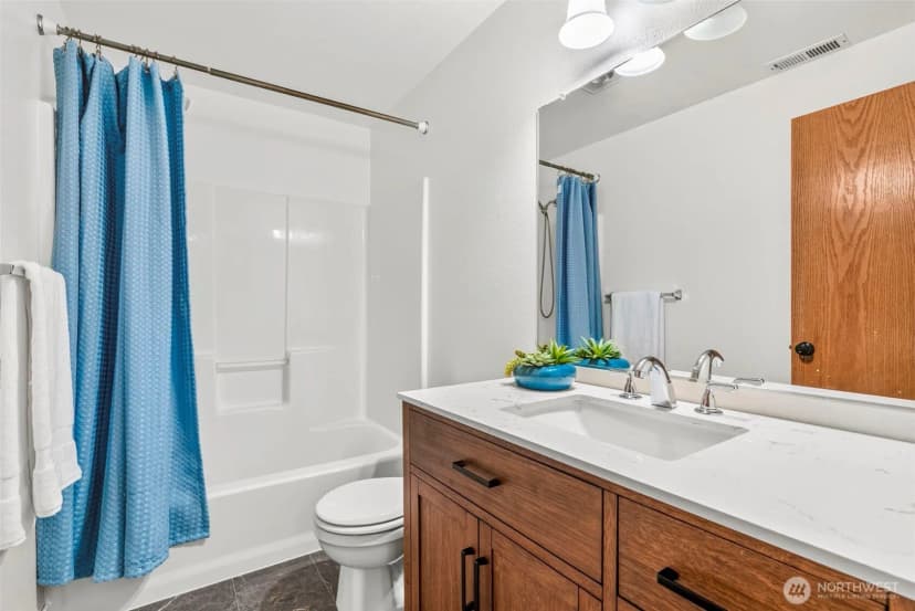 Property photo for 1247 E Pioneer Loop, La Center photo 14