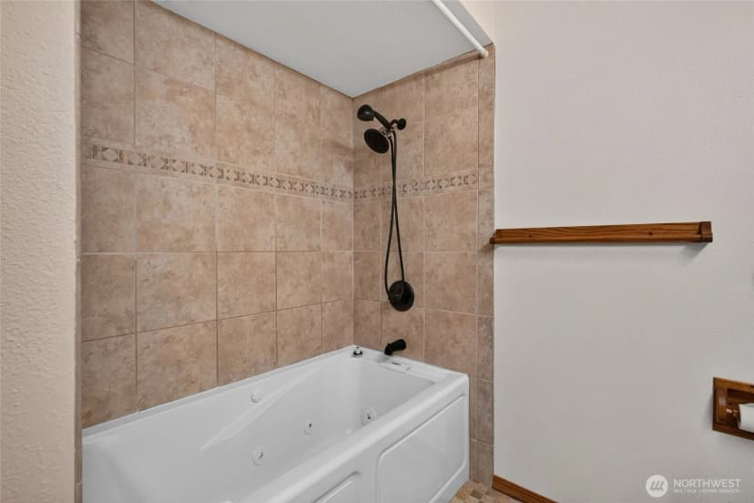 Property photo for 16231 Se 178th Street, Renton photo 24