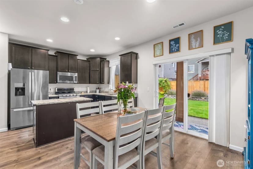Property photo for 13707 66th Avenue E, Puyallup photo 12