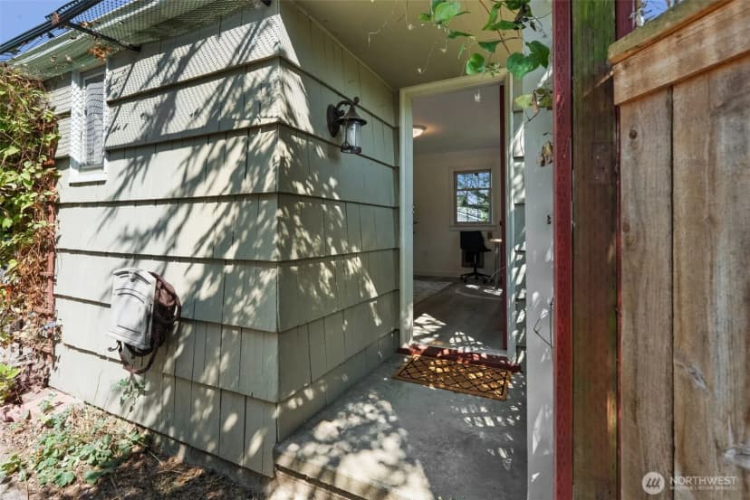 Property photo for 1867 Gossard St, Enumclaw photo 38