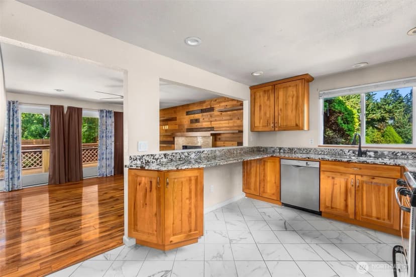 Property photo for 21603 125th Street Ct E, Bonney Lake photo 9