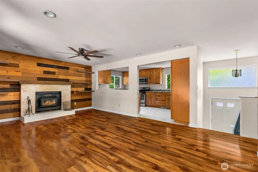 Property photo for 21603 125th Street Ct E, Bonney Lake photo 7