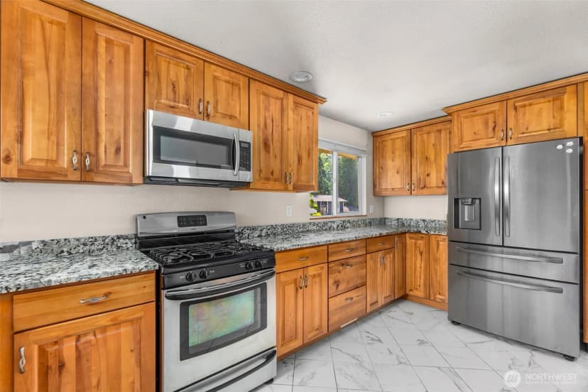 Property photo for 21603 125th Street Ct E, Bonney Lake photo 11