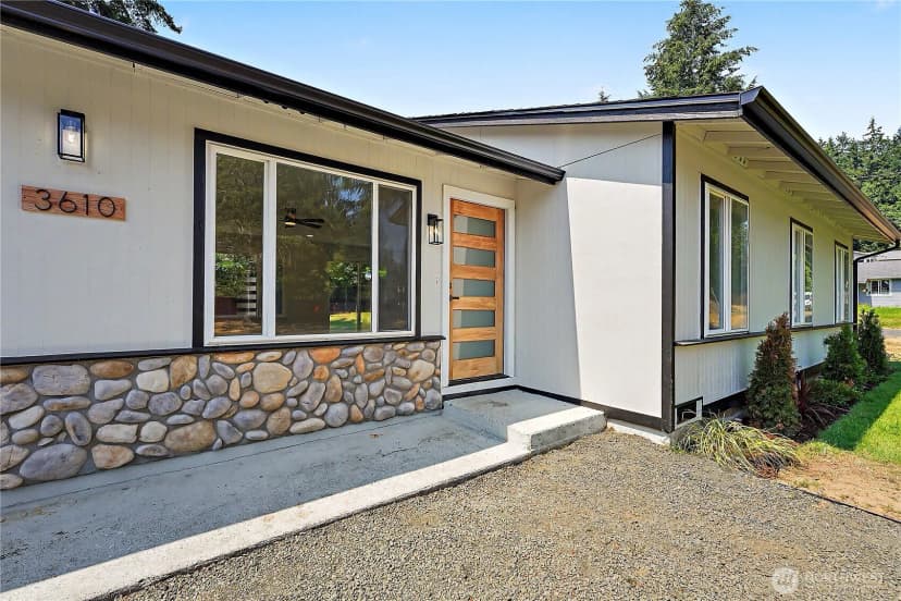 Property photo for 3610 Branson Dr Se, Port Orchard photo 4