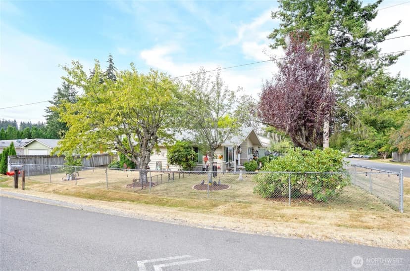 Property photo for 28705 14th Avenue S, Federal Way photo 2
