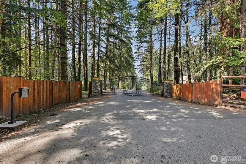 Property photo for 5319 Pilchuck Tree Farm Road Ne, Snohomish photo 39